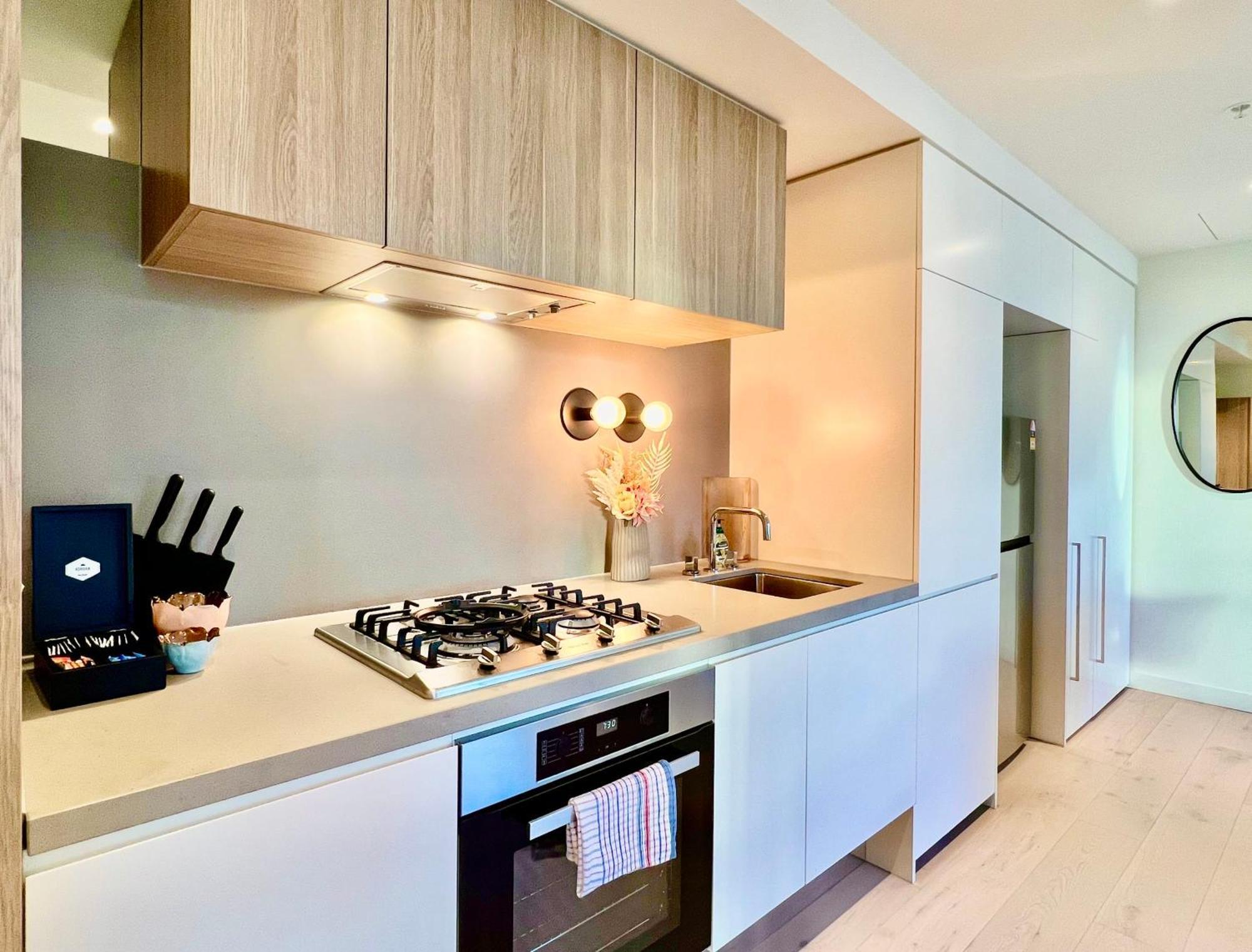 Highrise Best Location 2Baths Мельбурн Экстерьер фото